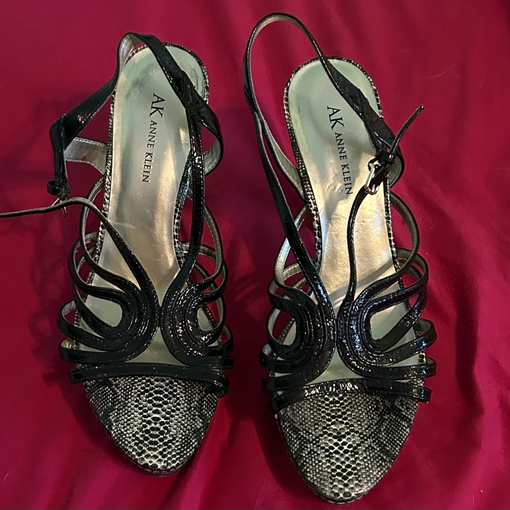 Anne Klein Womens Size 8.5M Snake Skin Stilleto